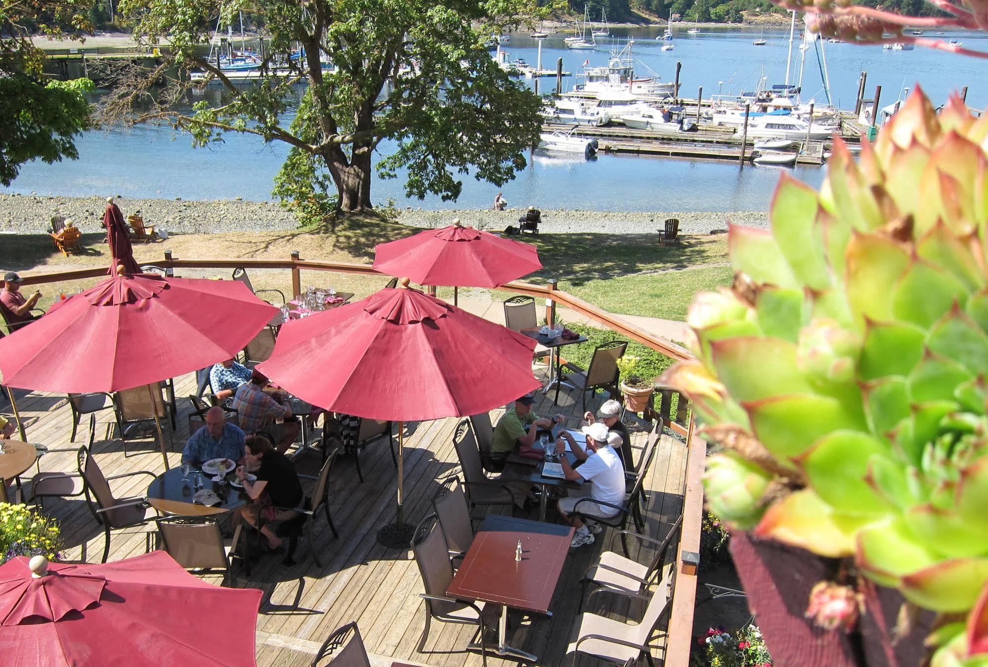 Heriot Bay Inn Dış mekan fotoğraf