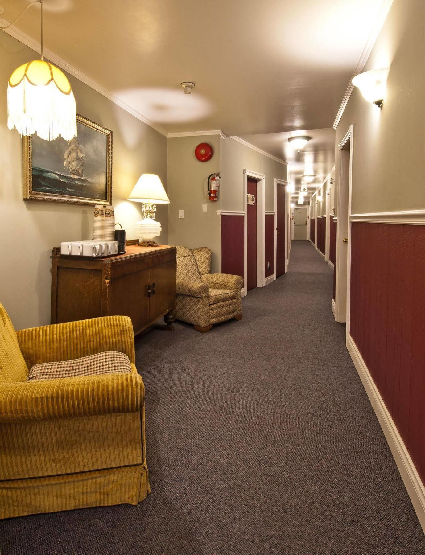 Heriot Bay Inn Dış mekan fotoğraf